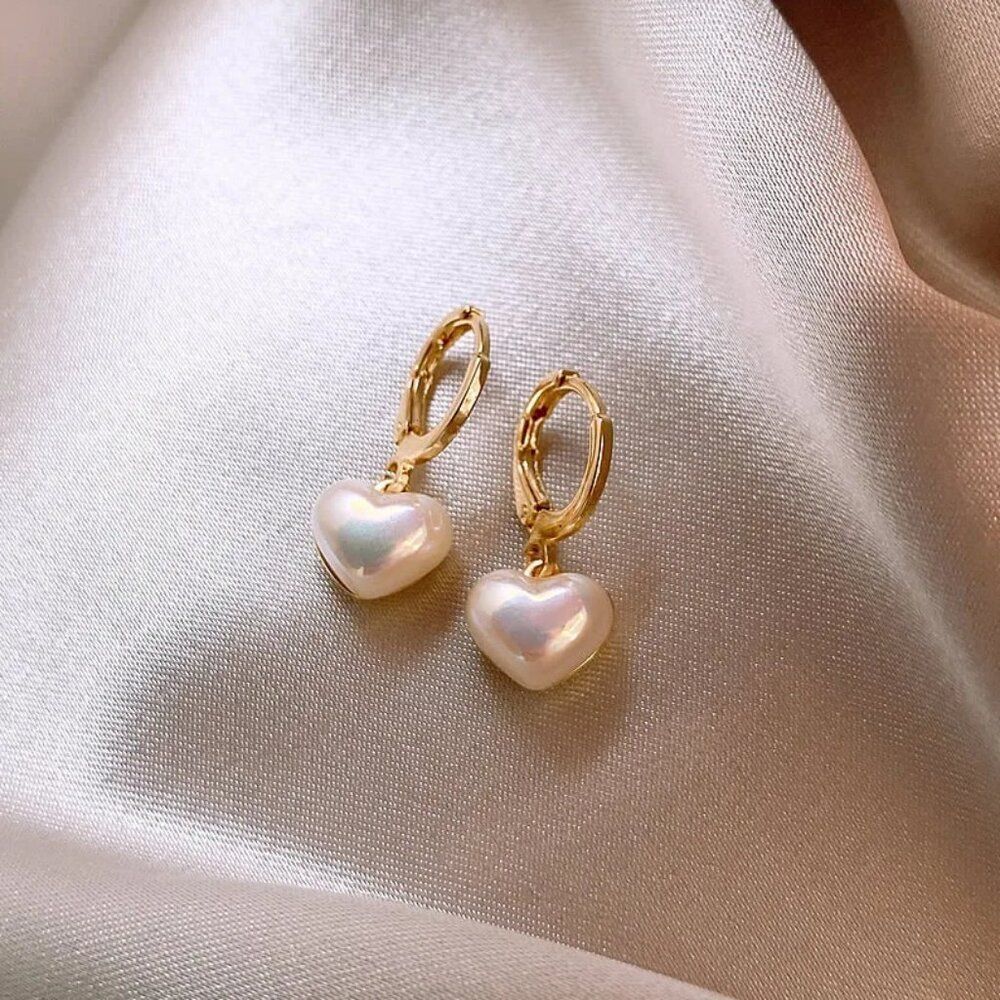 Pearl Heart Charm Earrings in Gold - Picture 5 of 8